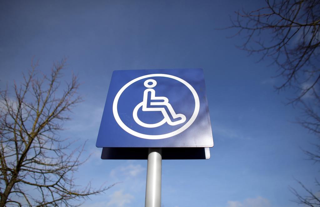 кому можно парковаться на местах для инвалидов